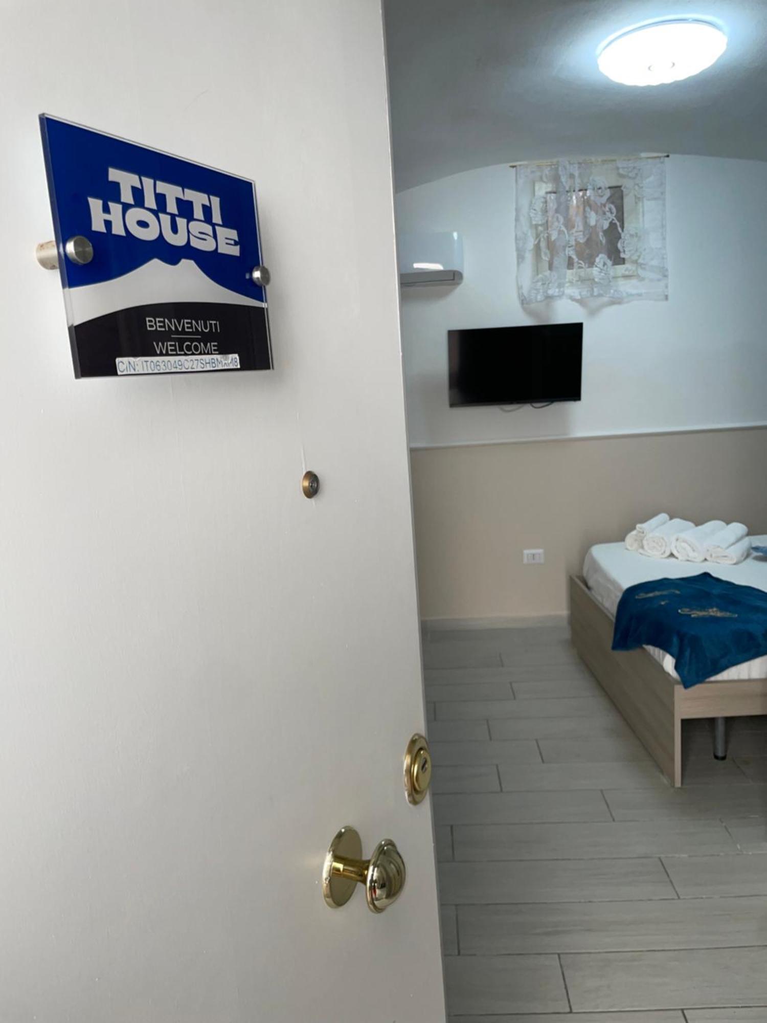 הוילה נאפולי Titti House מראה חיצוני תמונה